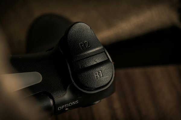 Comment les Avancées Matérielles Transforment-elles l'Éducation Numérique ?